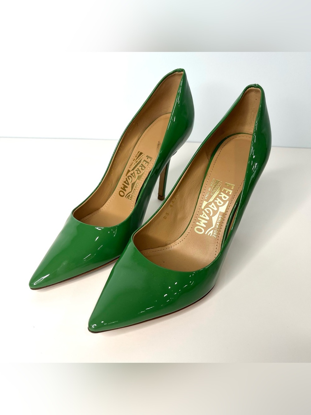 Salvatore Ferragamo Women's Size 5.5 Green Pumps High Heels Patent Leather Italy